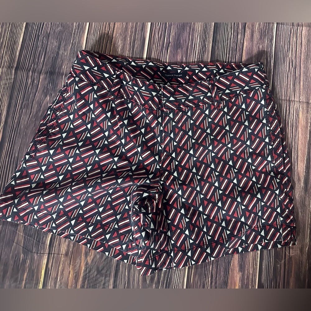 Tommy Hilfiger Geometric Patterned Women's Shorts - Picture 2 of 9
